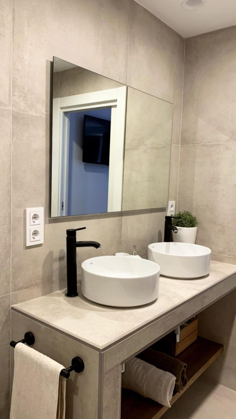 Gran Terraza, Vivienda Unica! Muy Centrica Apartment Торелавега Екстериор снимка